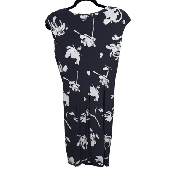 Lauren Ralph Lauren NWT Size 4 Gray White Floral Wrap Dress - Picture 6 of 7
